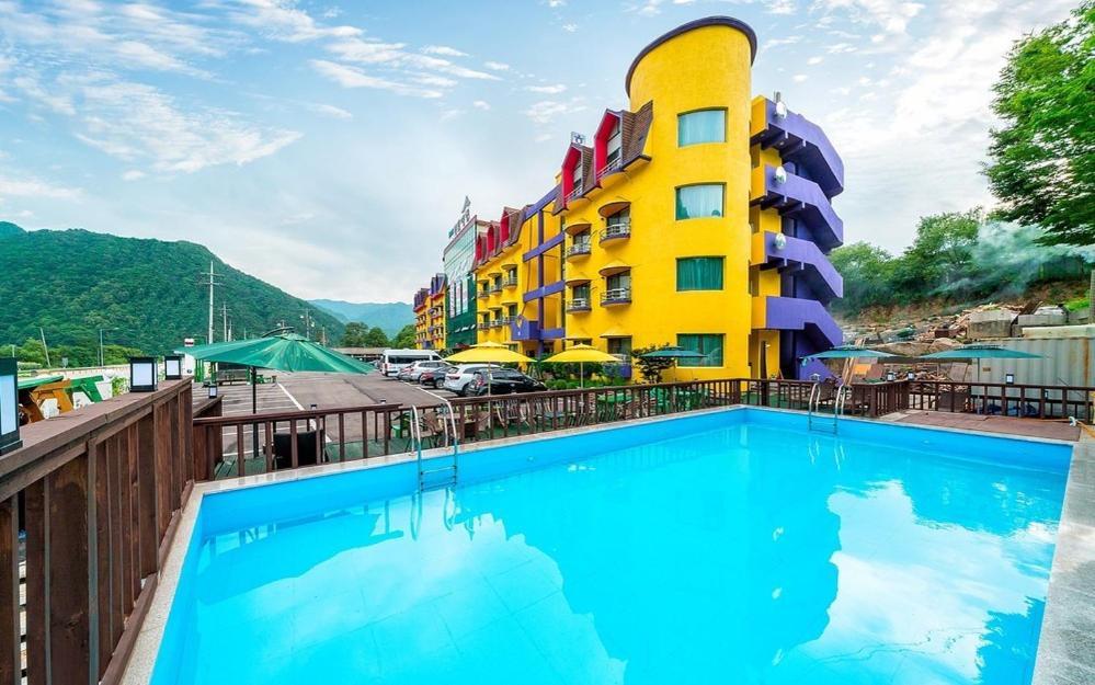 Inje Baekdam Stay Tourist Hotel Екстериор снимка